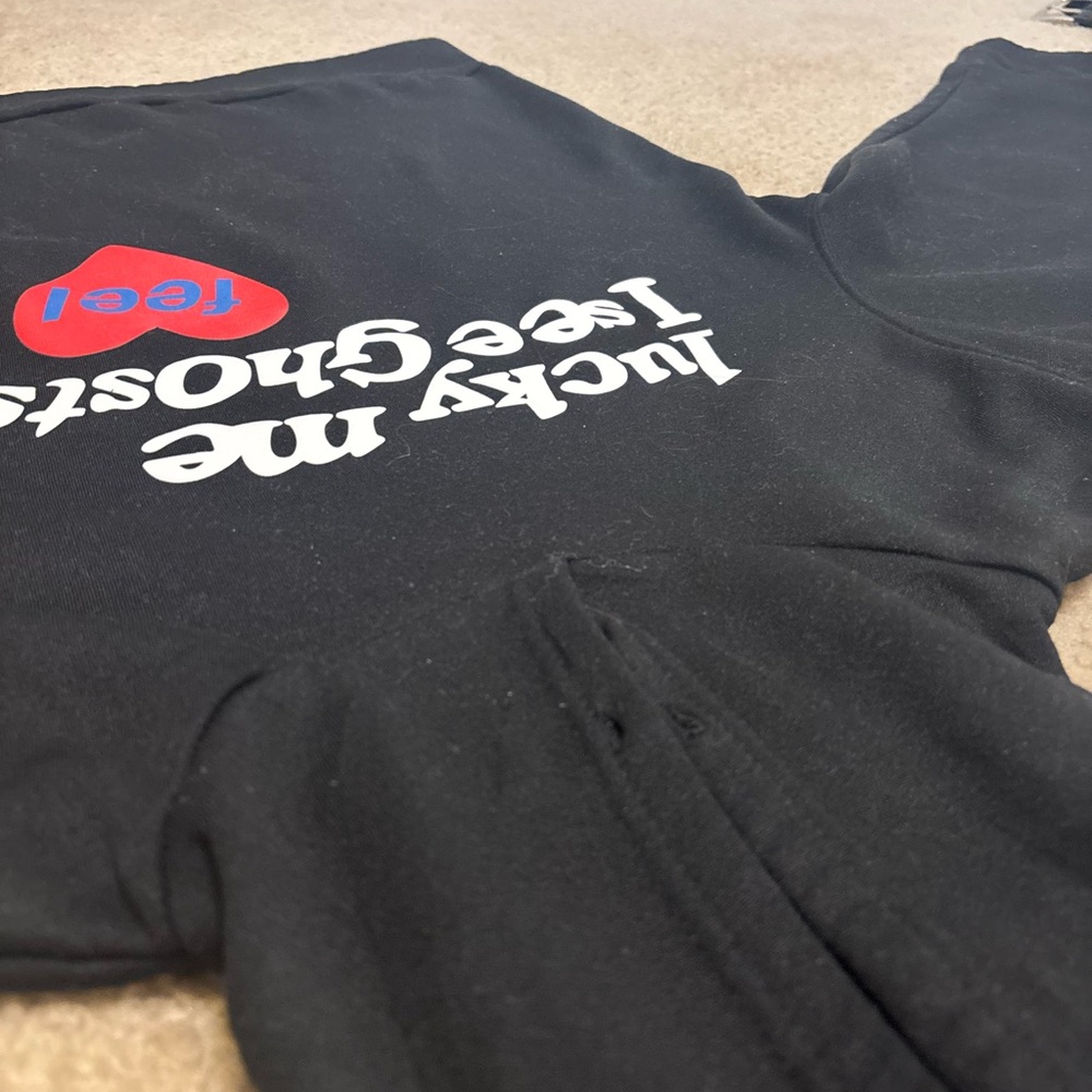 LUCKY ME I SEE GHOST SMALl BLACK HOODIE